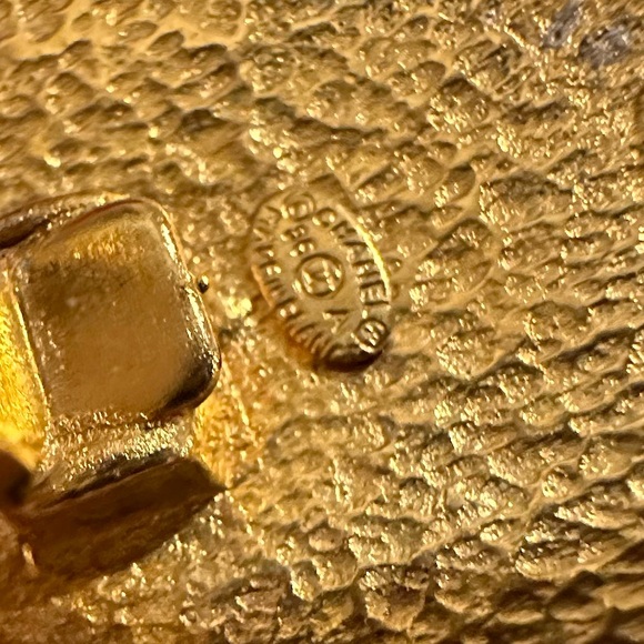 CHANEL COCO MARK CLIP ON BUTTON EARRINGS - Picture 2 of 5